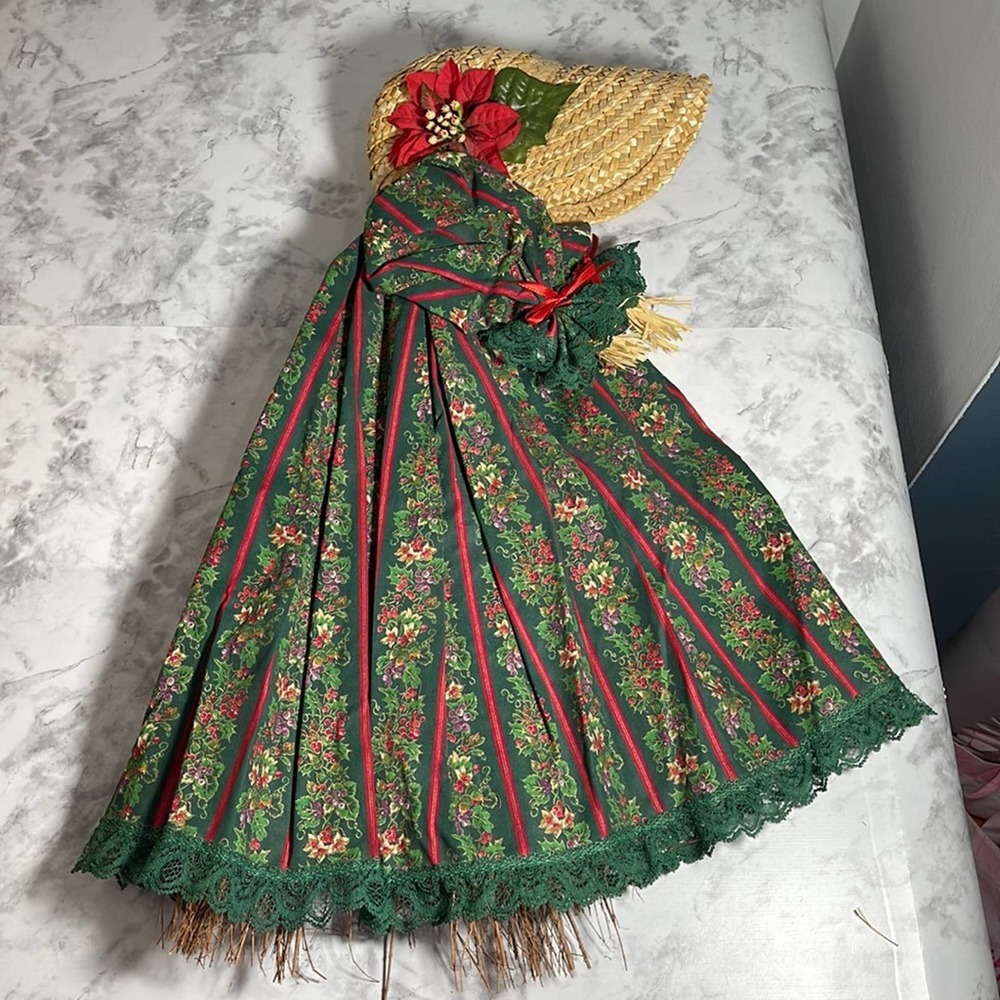 Vintage Handcrafted Holiday Country Decor Broom Dolls Set Of 2 - Picture 8 of 14